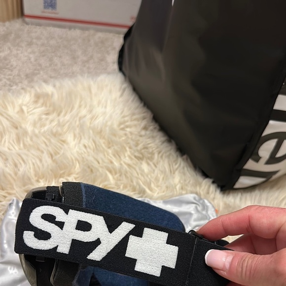 Y2K SPY Black and White Goggles great condition with Bag - Picture 2 of 2